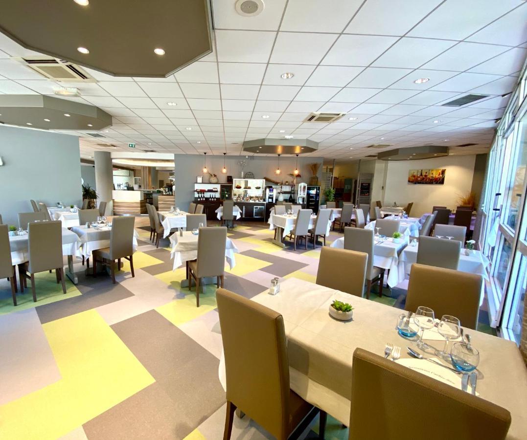 Hotel Le Neron - Logis Fontanil-Cornillon Bagian luar foto