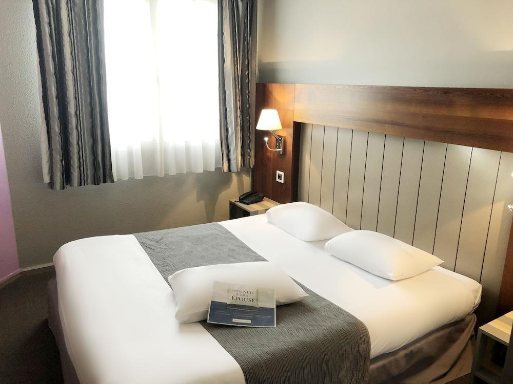 Hotel Le Neron - Logis Fontanil-Cornillon Bagian luar foto