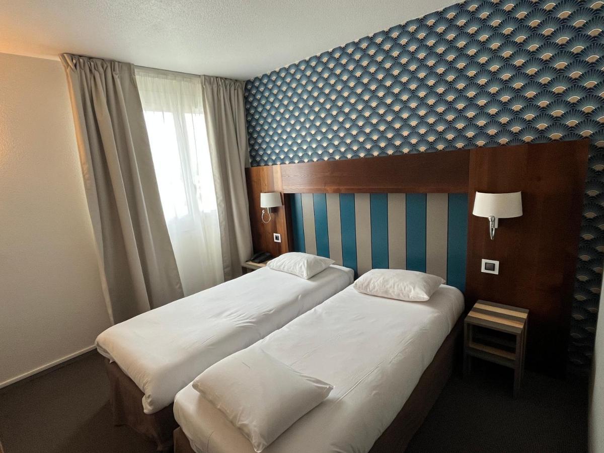 Hotel Le Neron - Logis Fontanil-Cornillon Bagian luar foto