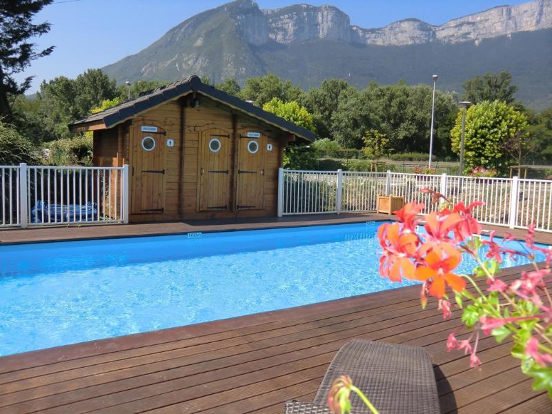 Hotel Le Neron - Logis Fontanil-Cornillon Bagian luar foto